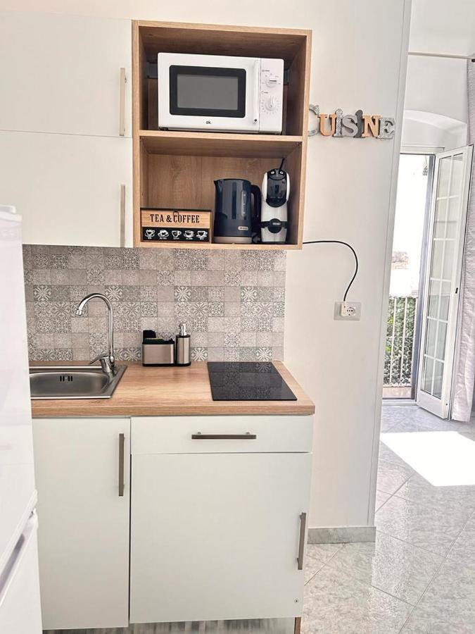 Newhouse Class Bari Exteriör bild